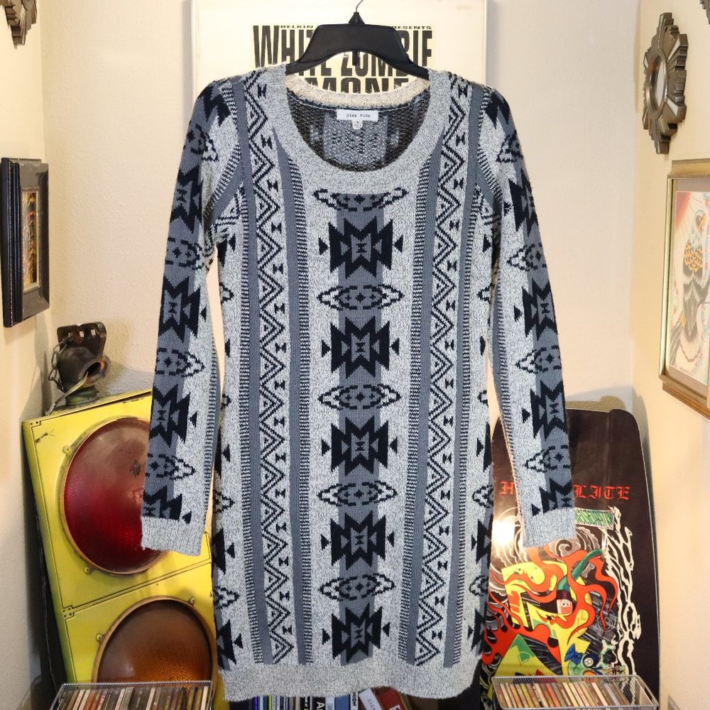 Loose Fitted Black & Tan Sweater Dress